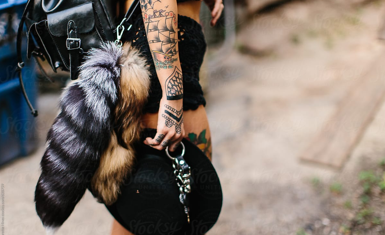 fox tail fashion trend｜TikTok Search